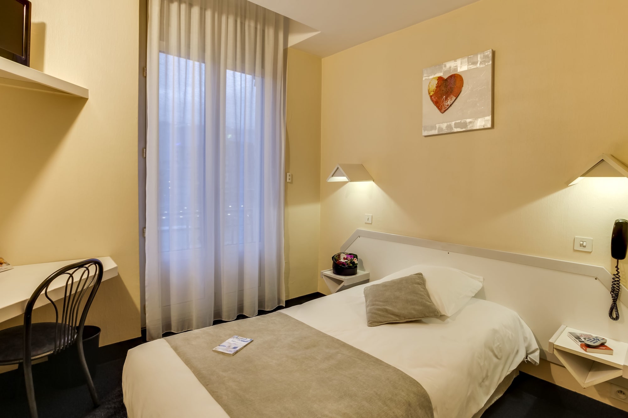 Фото Campanile Grenoble Centre Gare