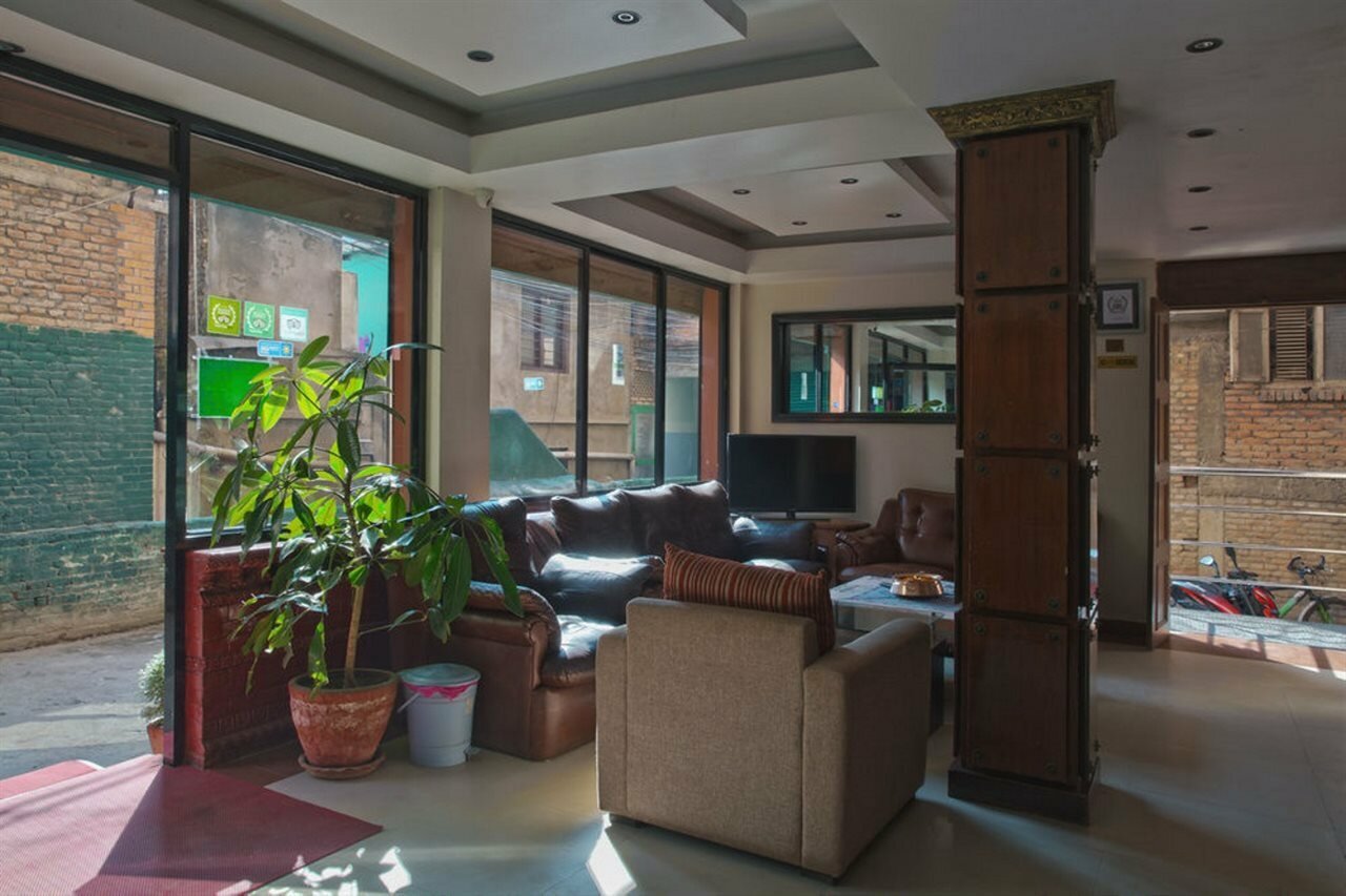 Фото Backyard Hotel