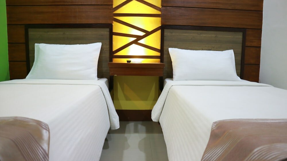 Фото отеля 2