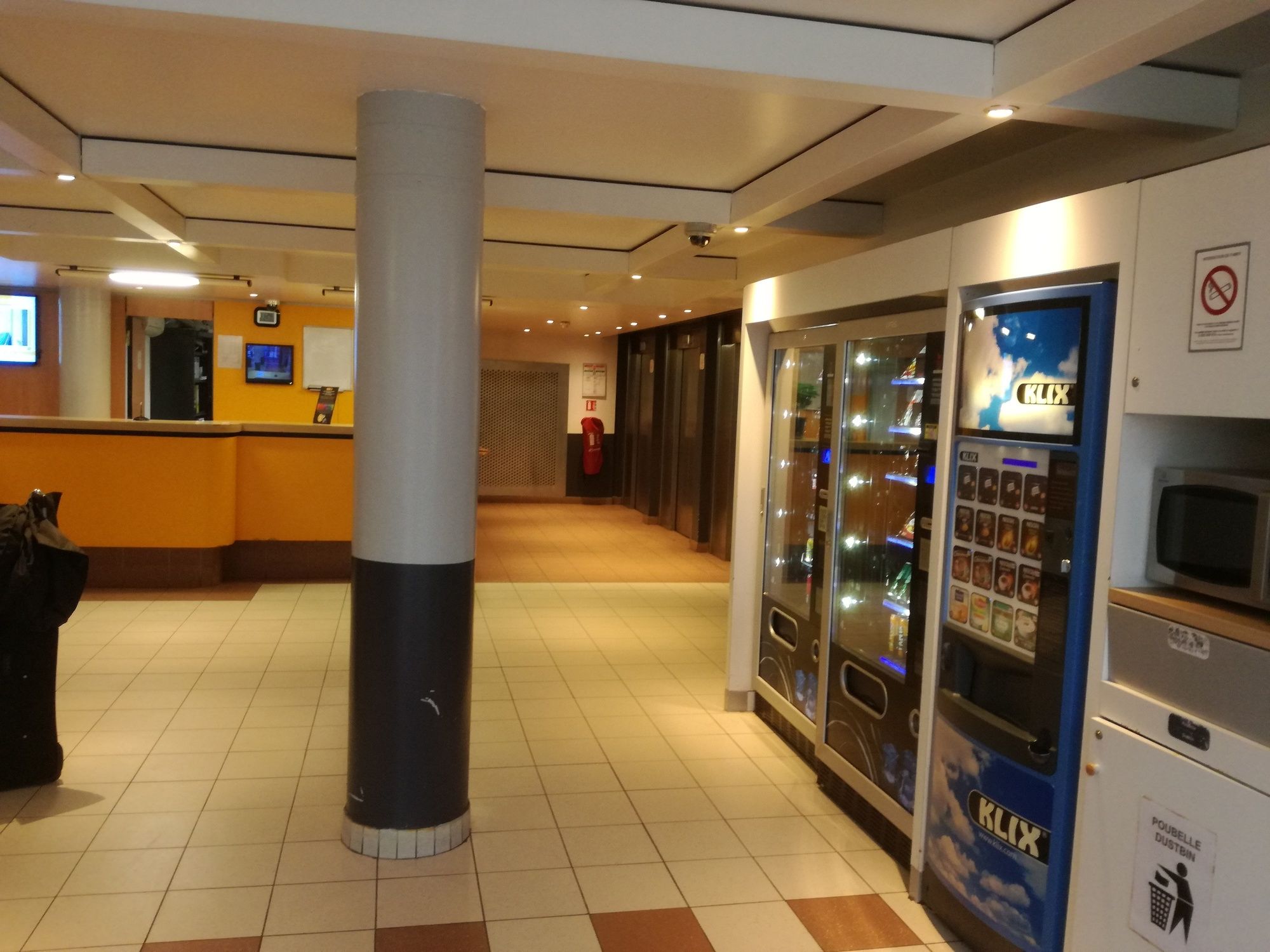 Фото HotelF1 Paris Porte de Châtillon