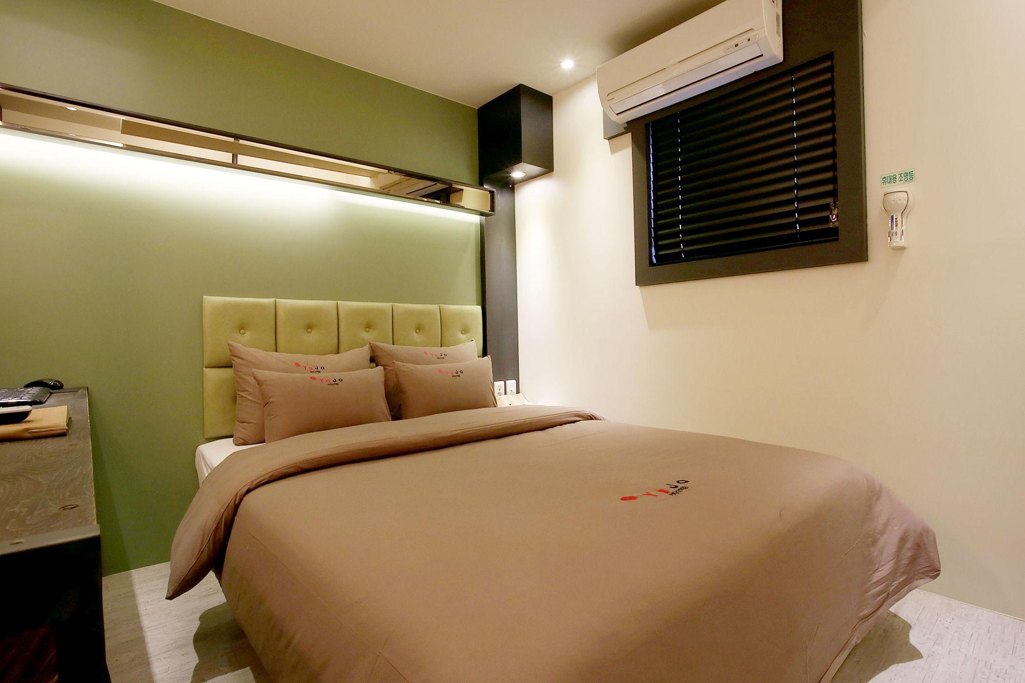 Фото Achasan Station Wall Hotel