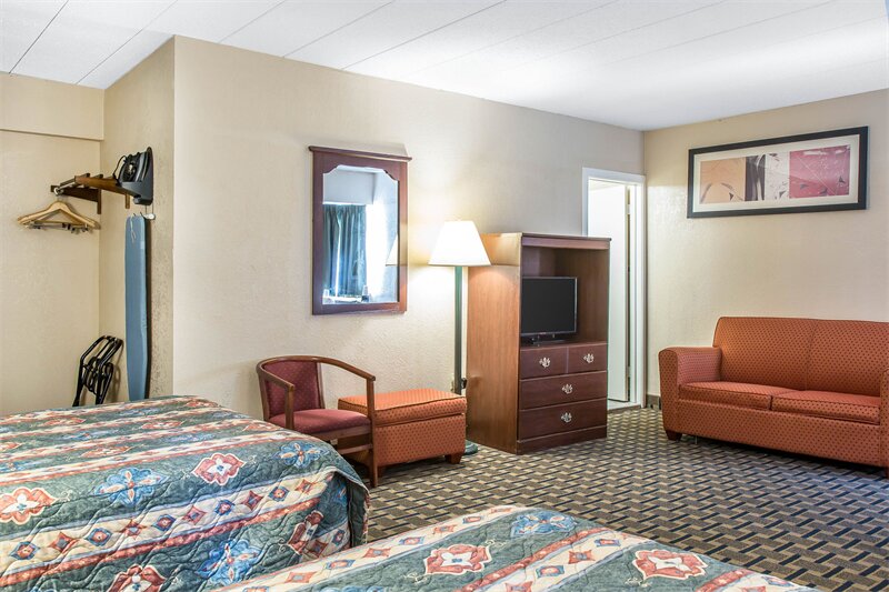 Фото Econo Lodge Cranston - Providence