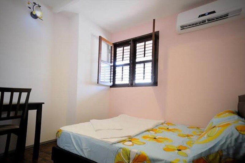 Фото Thirty Three Stewart Houze Guest House