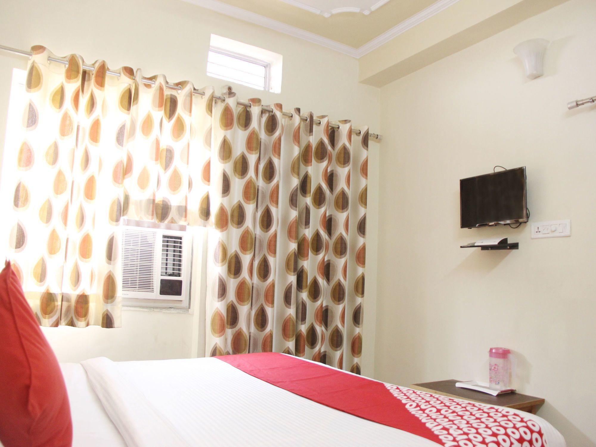 Фото Oyo 14066 hotel Govindi palace