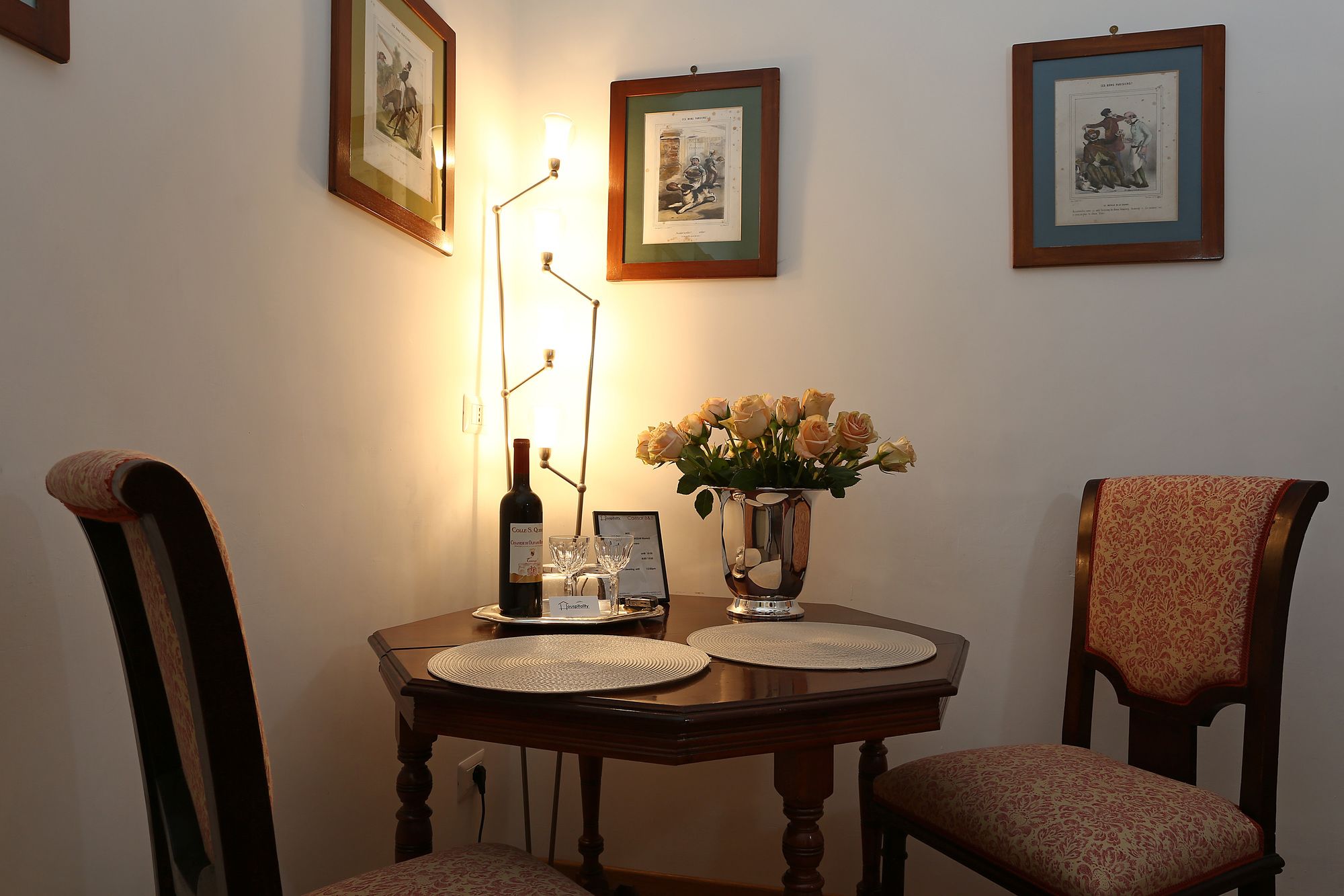 Фото Houspitality Caesar B&b