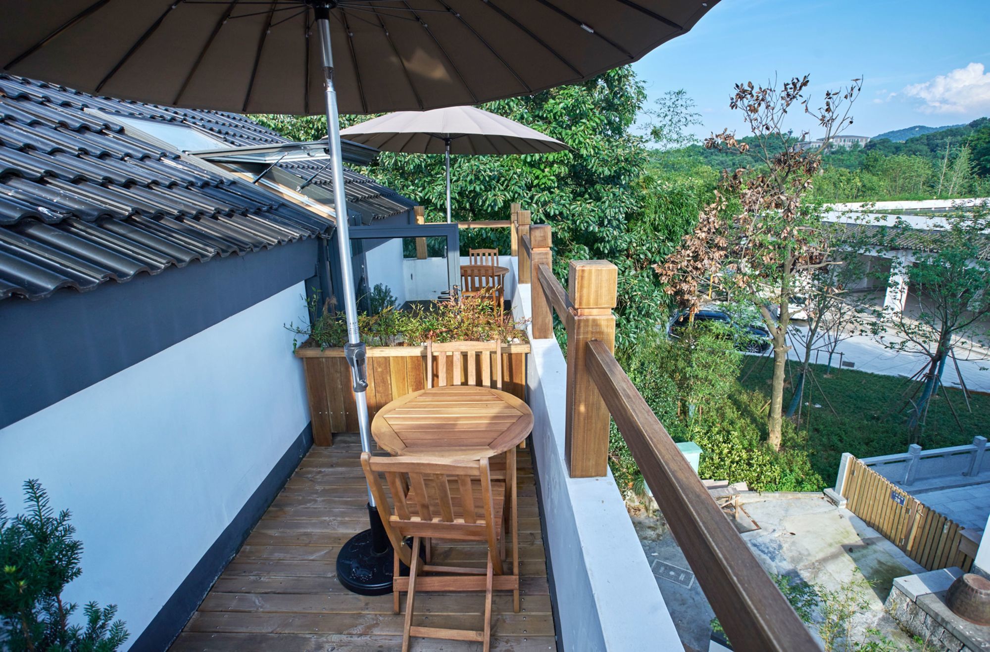 Фото Best Wishes West Lake lnn