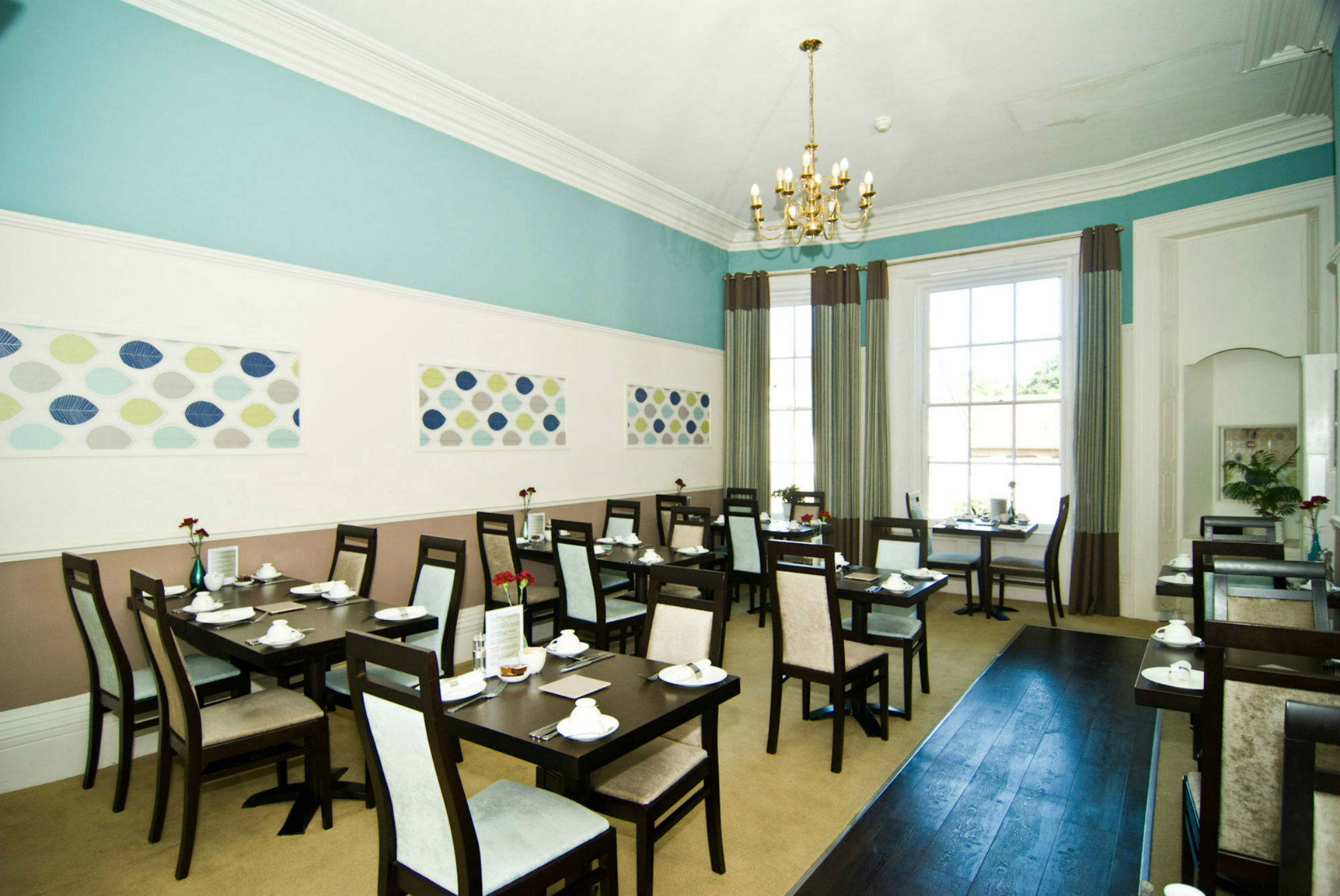 Фото Oyo Plymouth Central Hotel