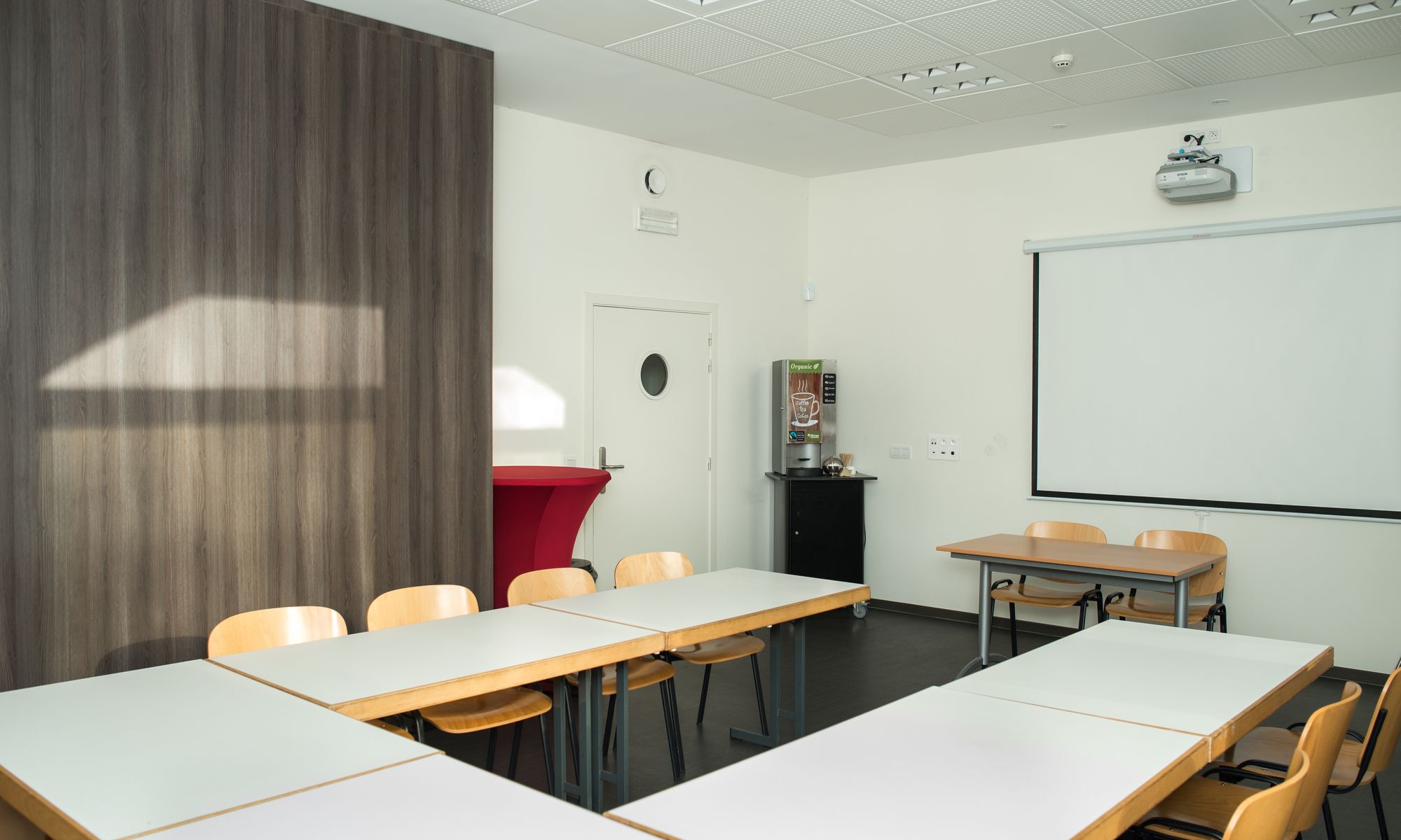 Фото Generation Europe Youth Hostel