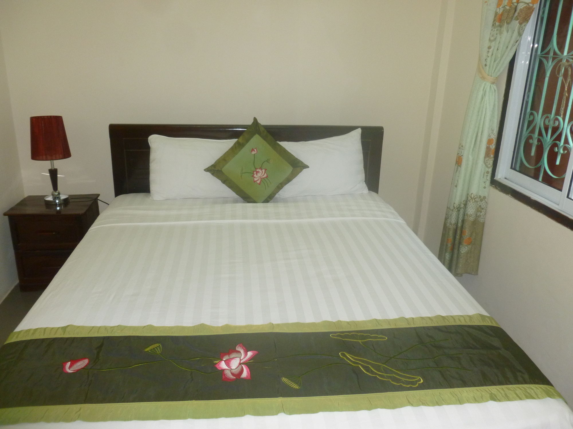 Фото Nam Long Hotel