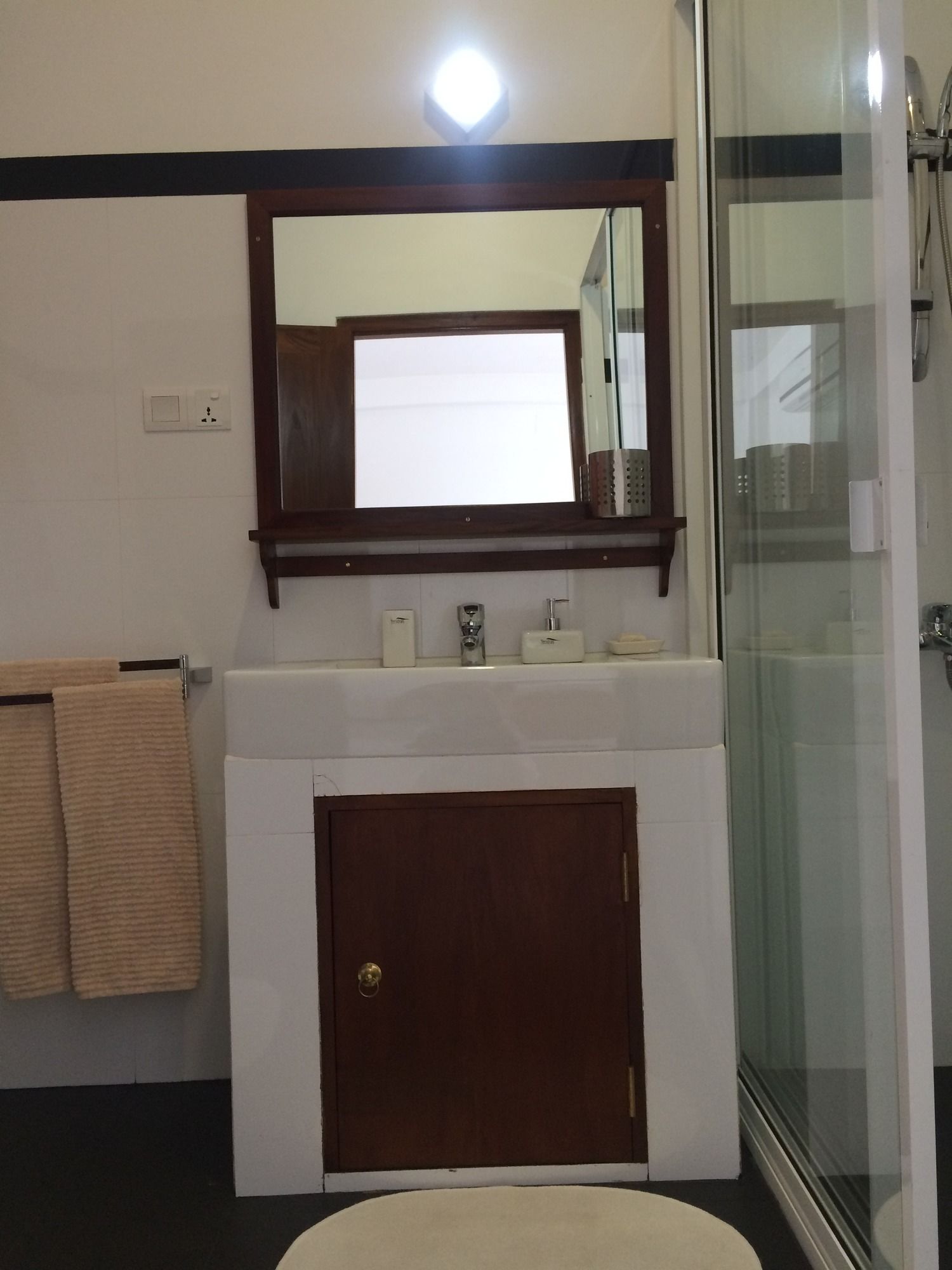 Фото Aurora Hotel & Restaurant