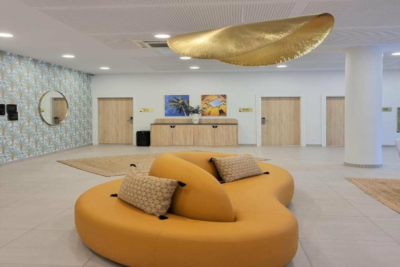 Фото Residhome Nice Aéroport