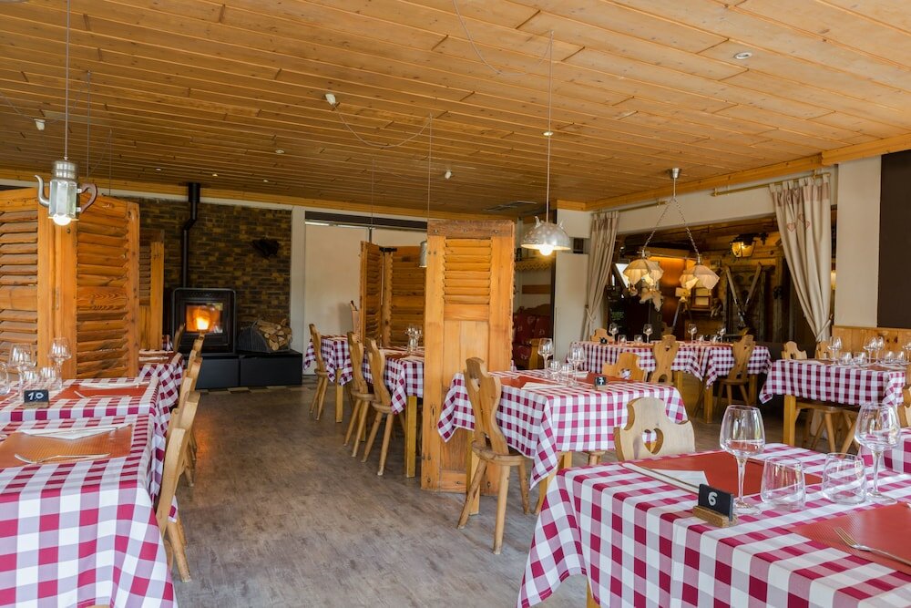 Фото Hôtel Porte de Genève