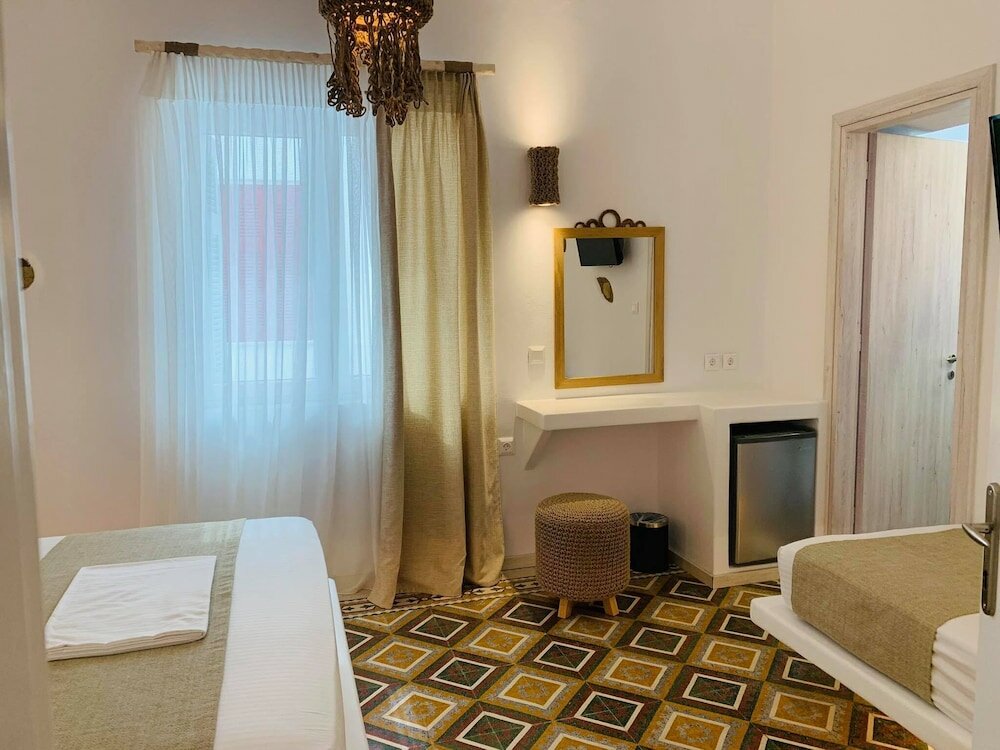 Фото Semiramis Guesthouse