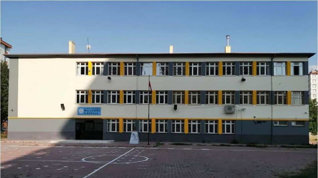 Primary school Malazgirt Primary School, Kayseri, photo