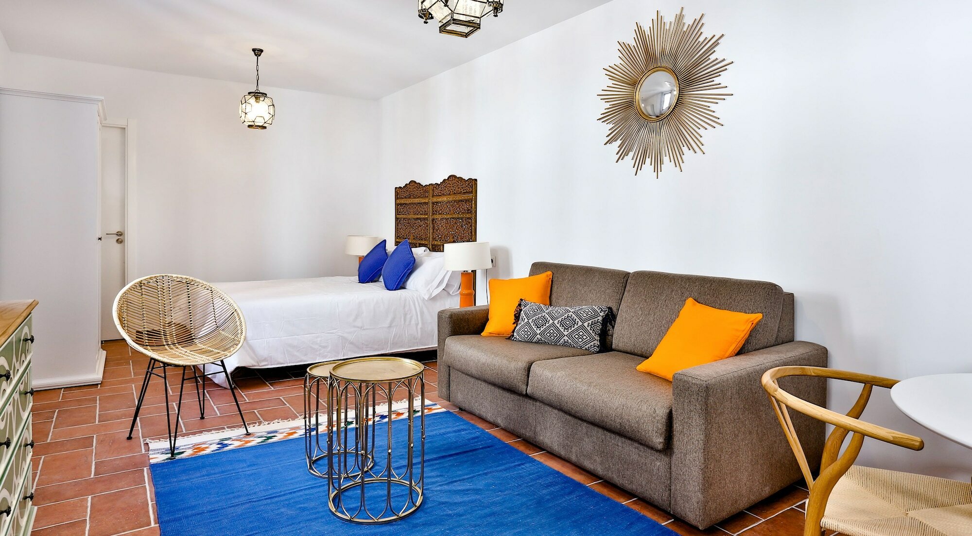 Фото Apartamentos Puerta Sevilla De Cordoba