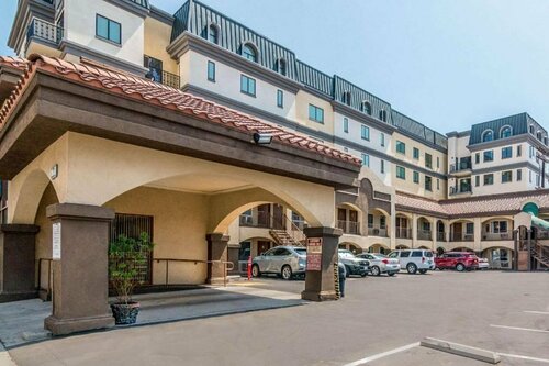 Гостиница Rodeway Inn Regalodge в Глендейле