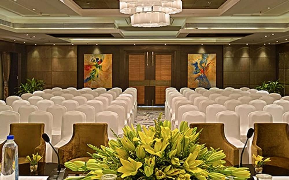 Фото Fortune District Centre Ghaziabad- Member ITC Hotel Group