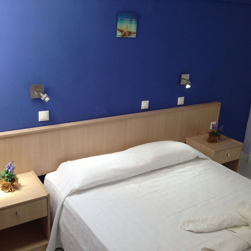 Фото Zefyros Hotel