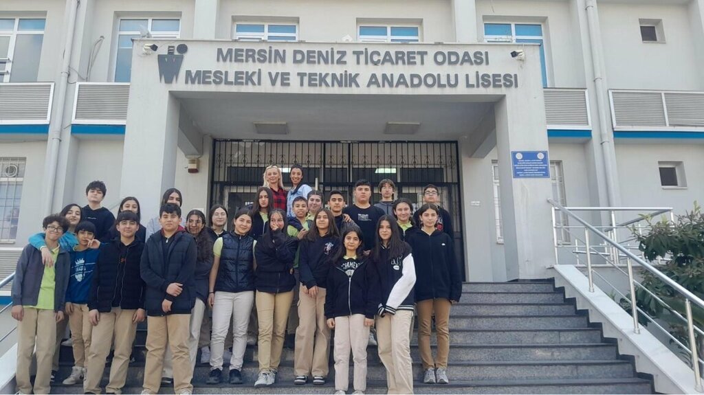 School Fevzi Cakmak Middle School, Mersin, photo