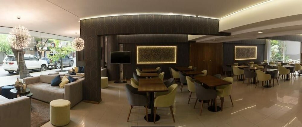 Фото Urbana Class Hotel