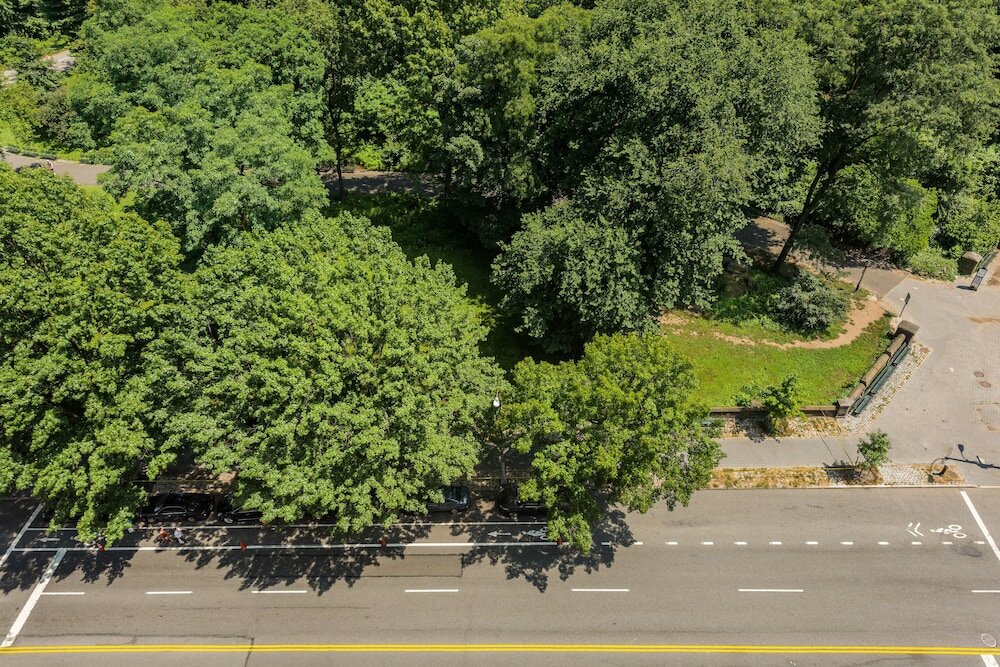 Фото Park West Hotel