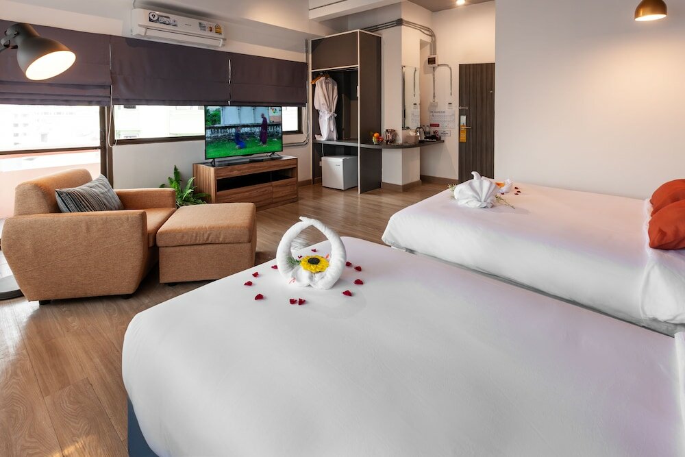 Фото 7 Days Premium Hotel Pattaya