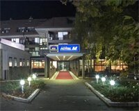 Фото Hotel M Белград