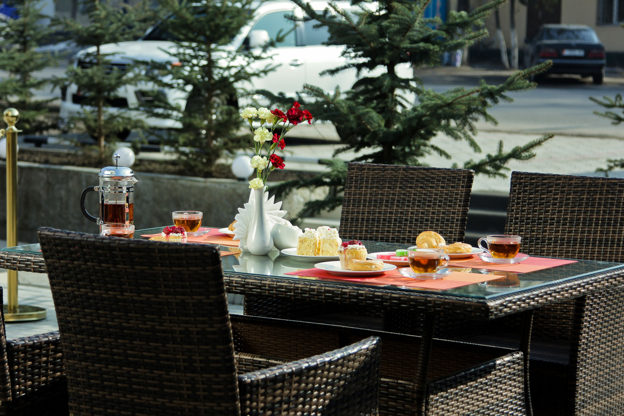 Фото Garden Hotel Bishkek