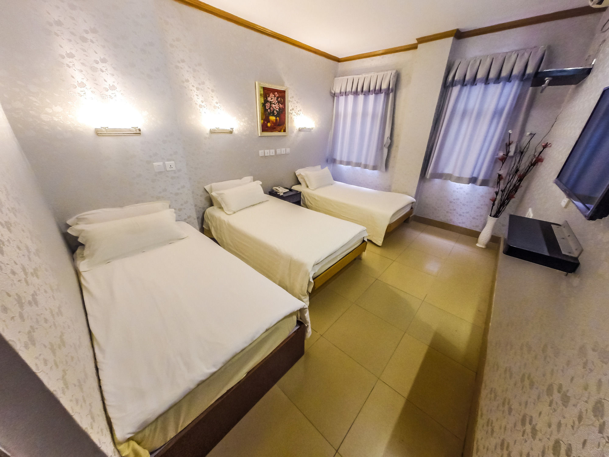 Фото Hotel Hou Kong