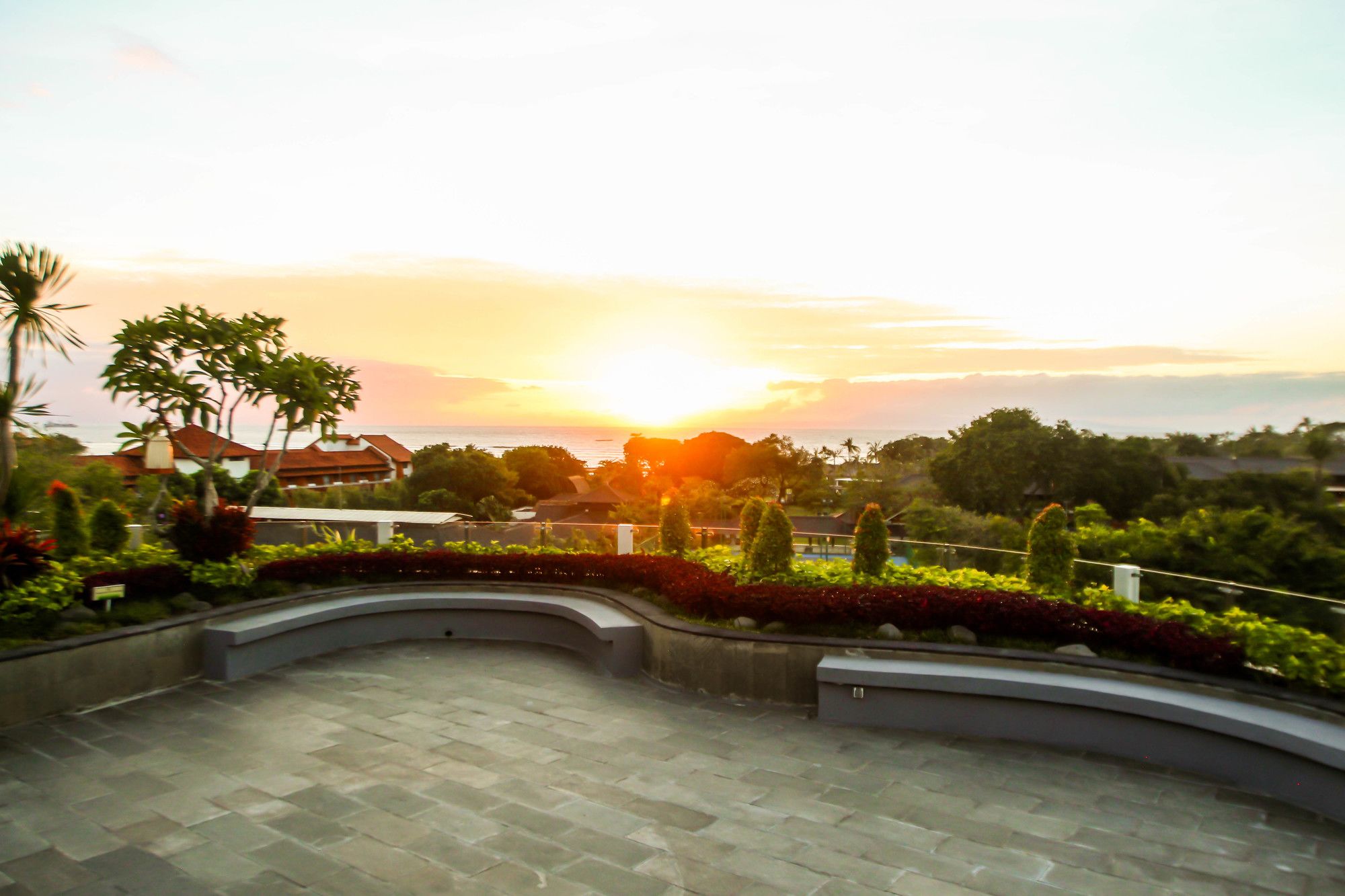 Фото The Nest Hotel Nusa Dua