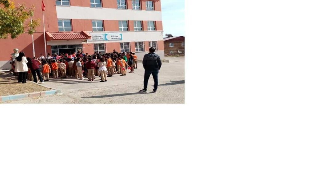 School Ataturk Primary School, Ahlat, photo