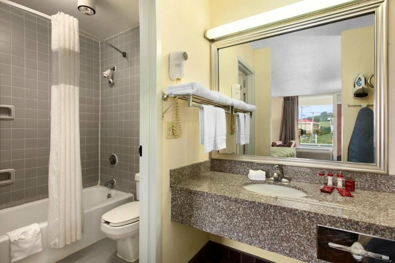 Фото Ramada by Wyndham Wytheville