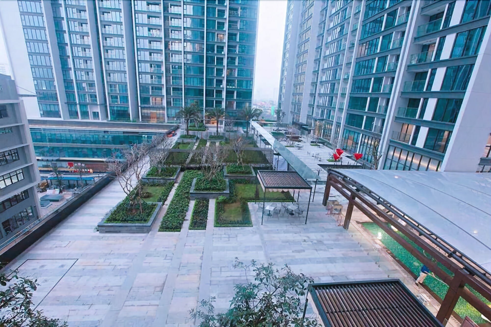 Фото Bayhomes Metropolis Serviced Apartment