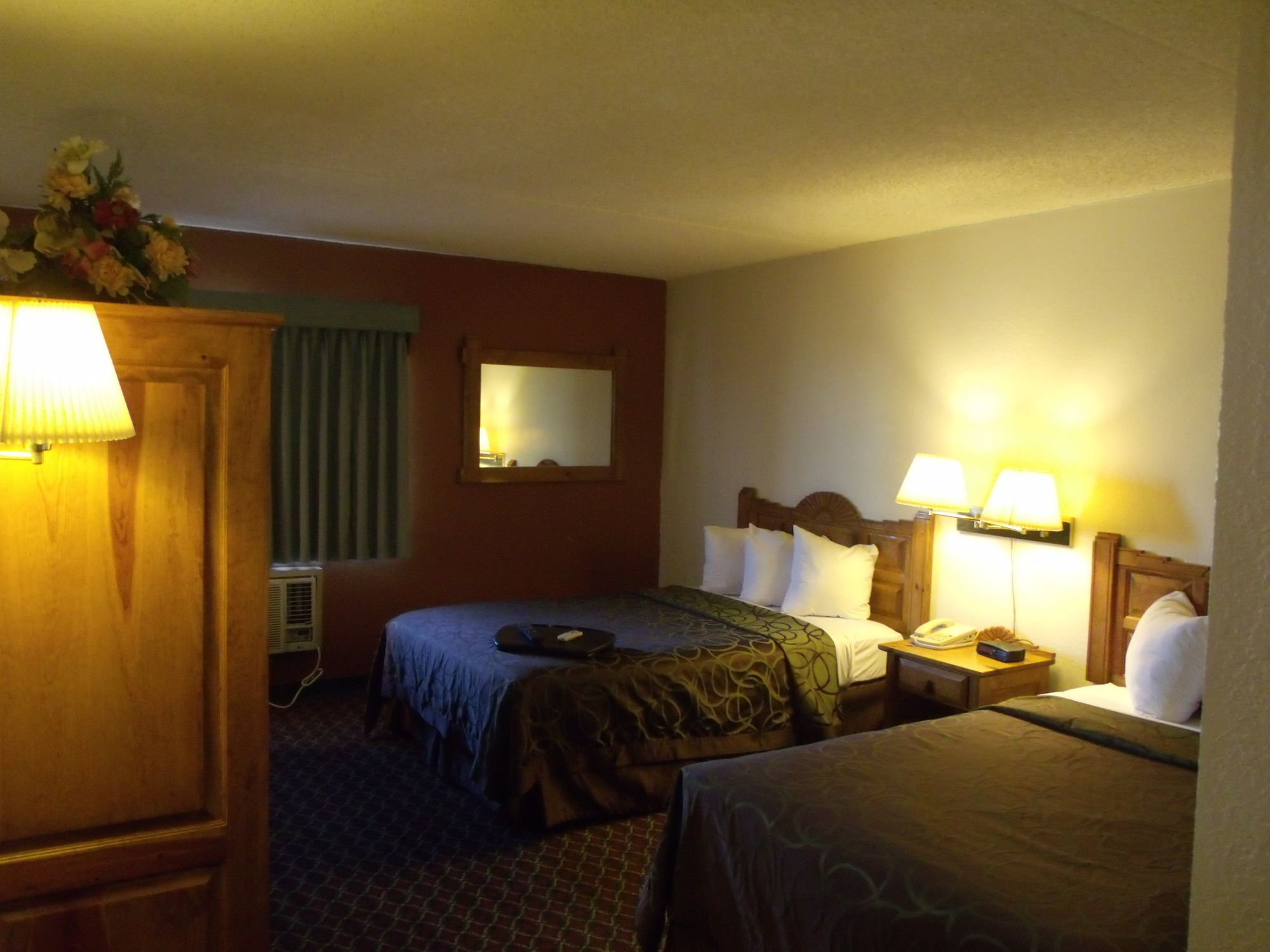 Фото Best Western Plus Sun Canyon