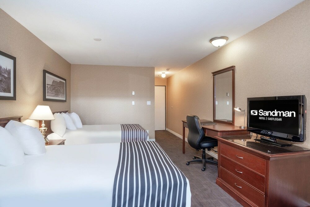 Фото Sandman Hotel Castlegar