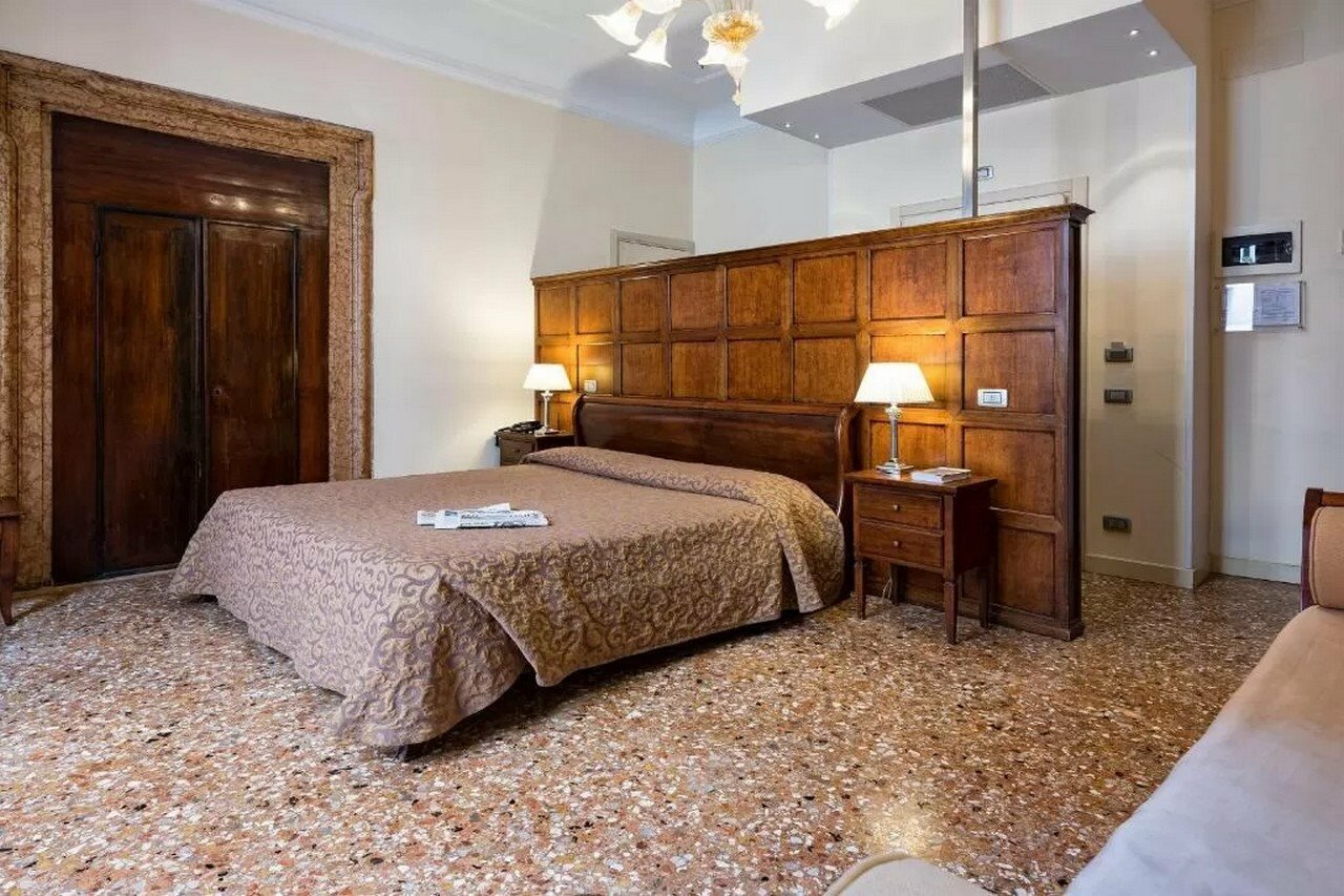 Фото Hotel Dell'Opera