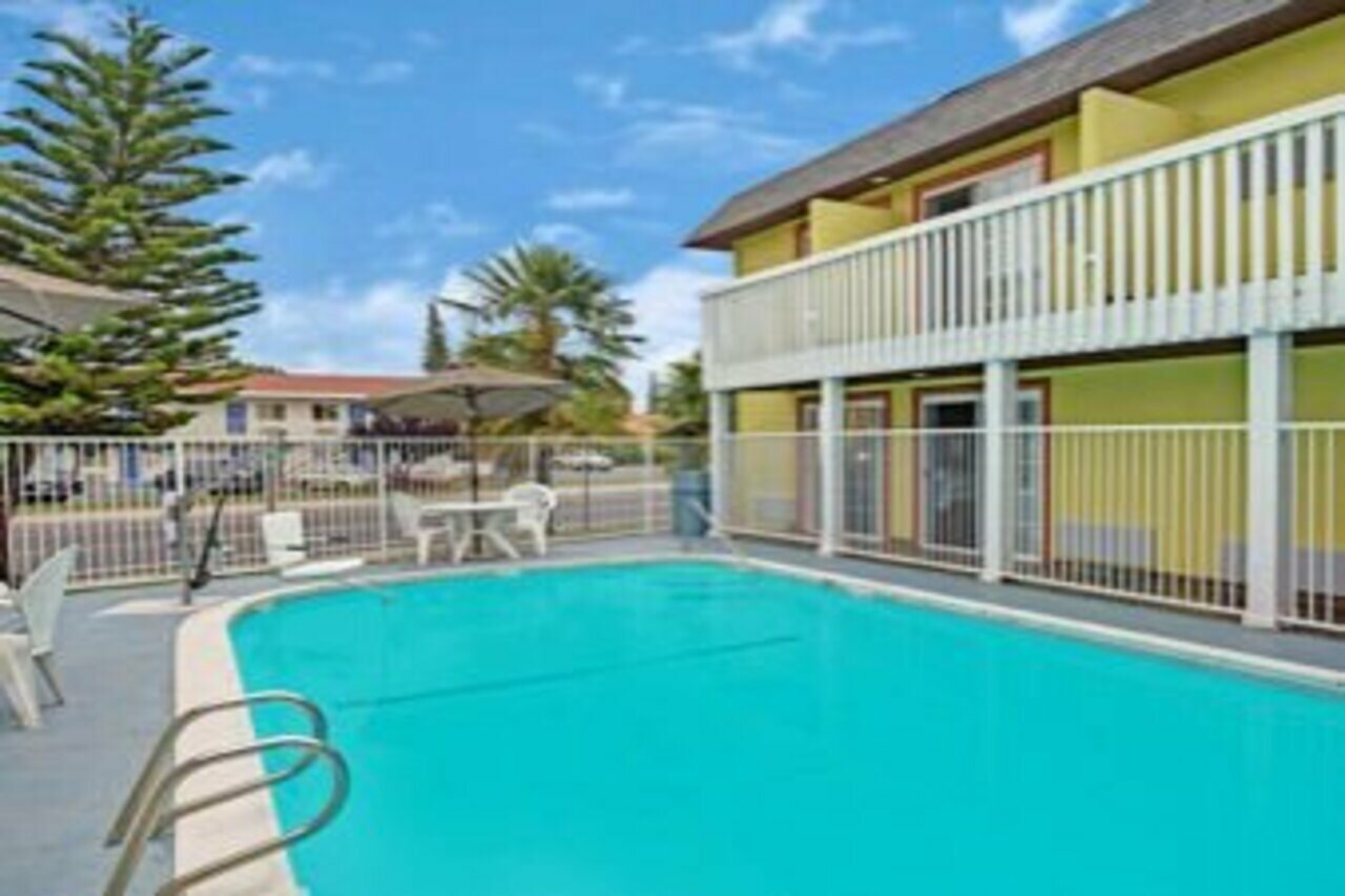 Фото Quality Inn & Suites