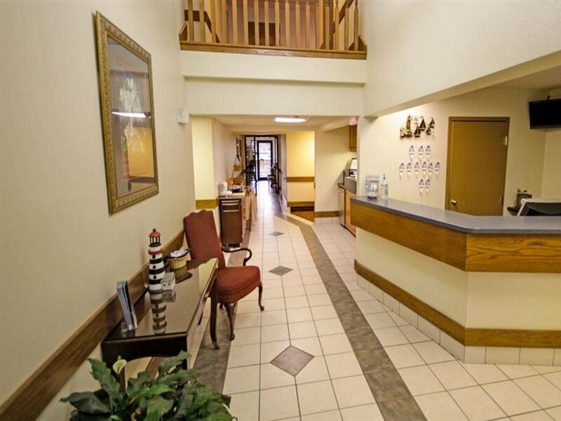 Фото Harbor Winds Hotel