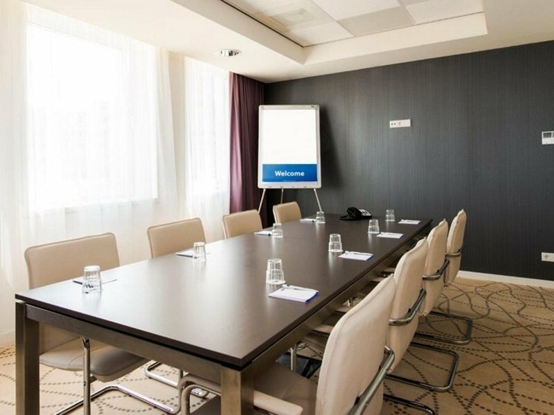 Фото Holiday Inn Express Arnhem