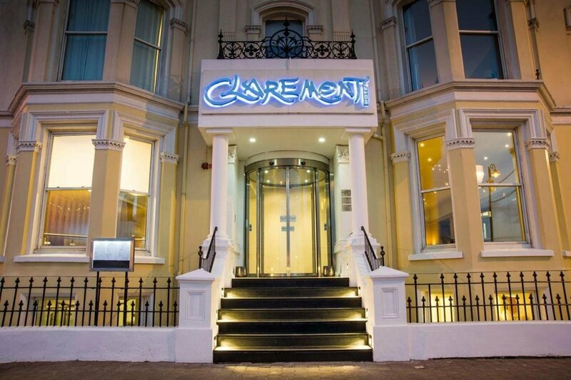Гостиница The Claremont Hotel в Дугласе