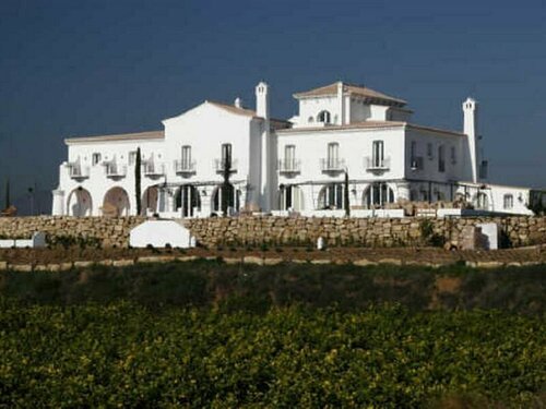 Внешний вид отеля B bou Hotel Cortijo Bravo в Веле́с-Малаге, фото 1