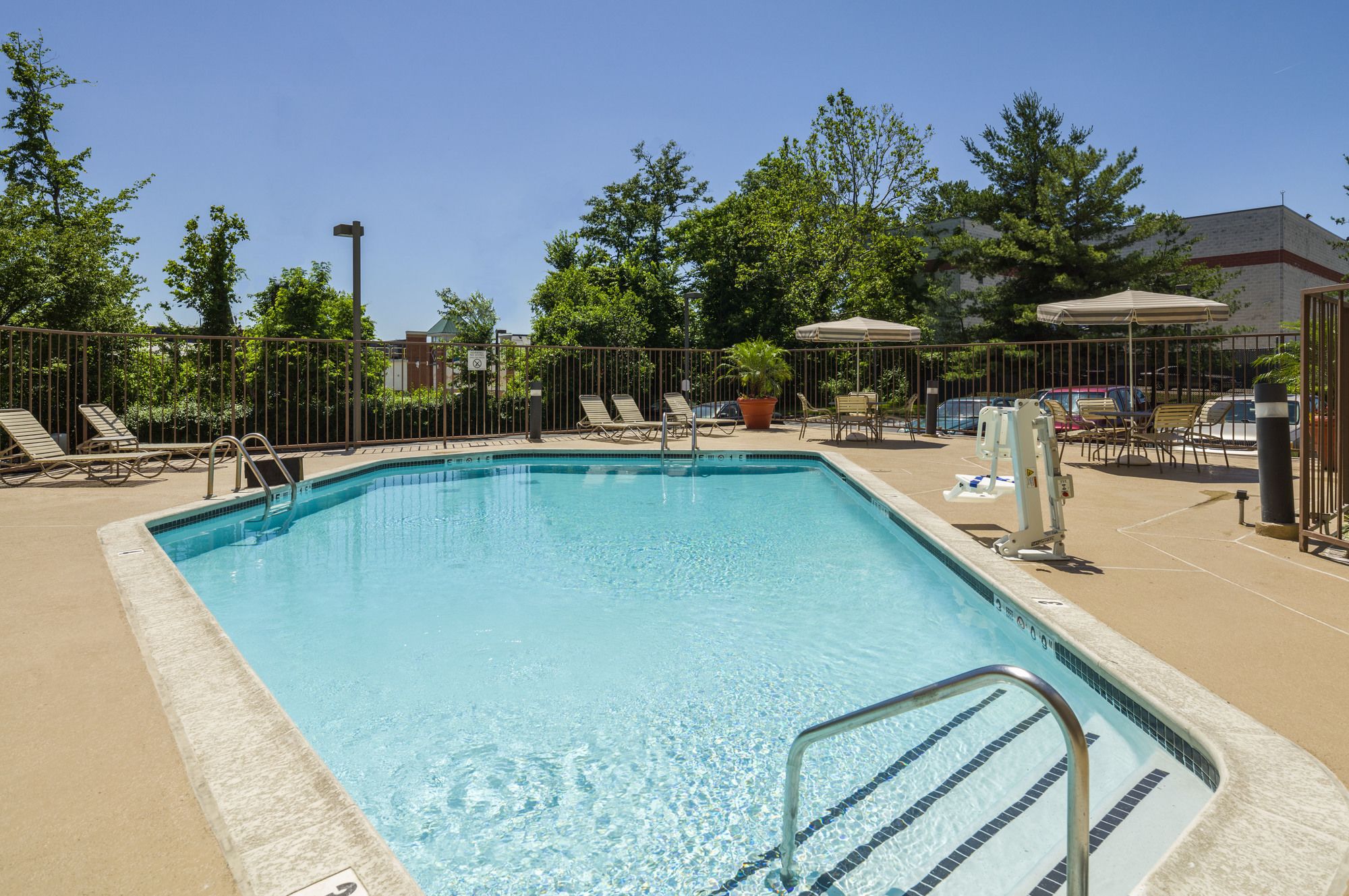 Фото Fairfield Inn by Marriott Laurel