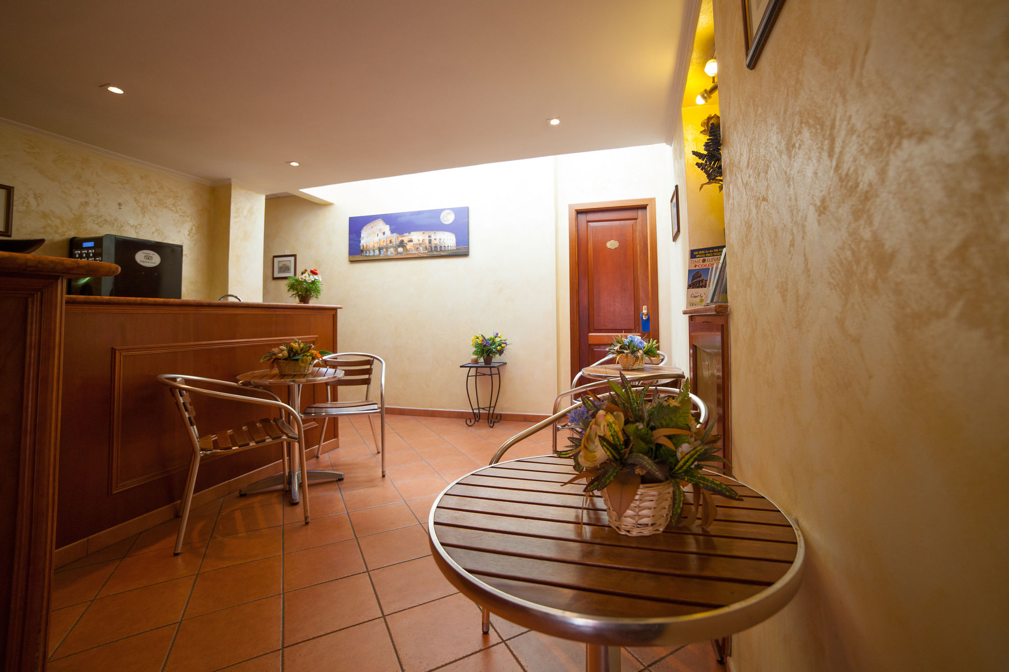 Фото Nights In Rome Hotel