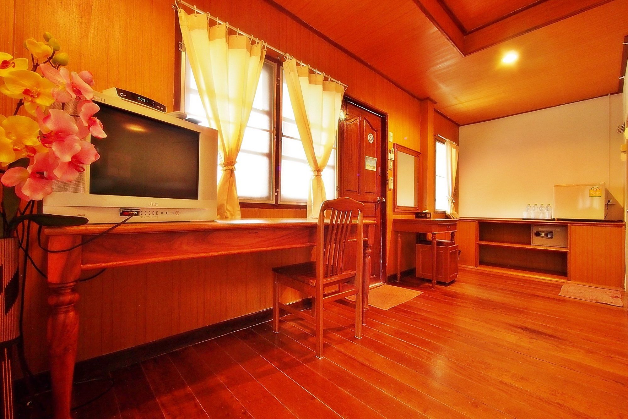 Фото Blue Diamond Resort