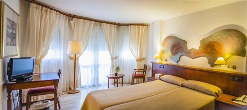 Внешний вид отеля Hotel Villa Guadalupe в Малаге (город), фото 3