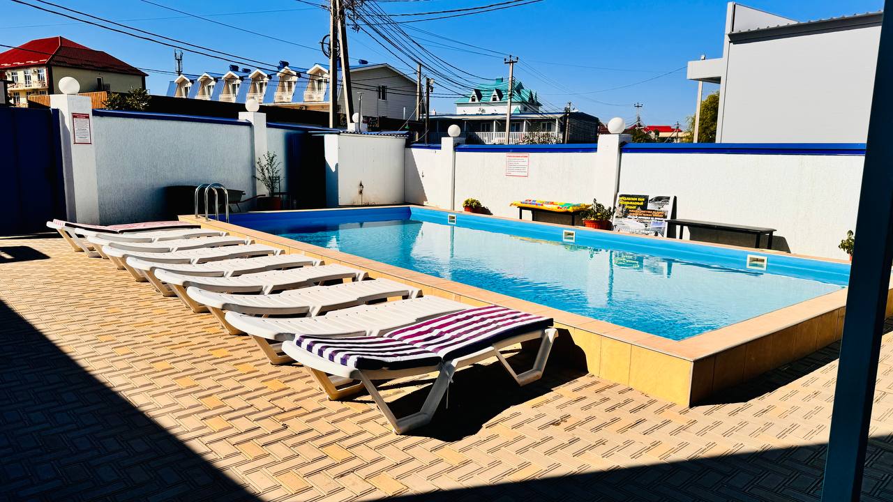 Фото отеля 2