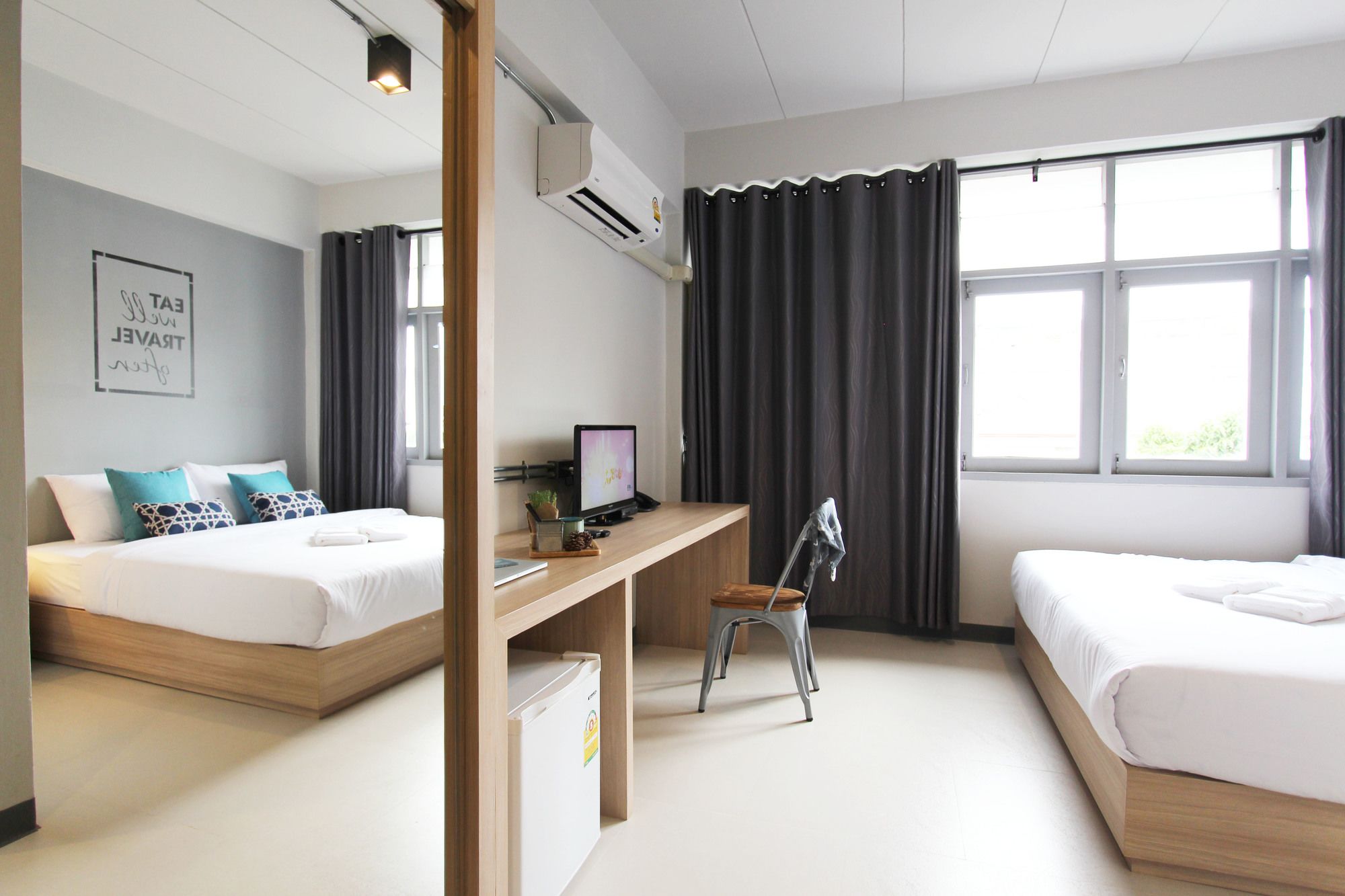 Фото Rajthani Hotel