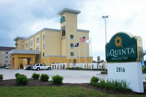 Гостиница La Quinta Inn & Suites by Wyndham Gonzales La в Гонсалесе
