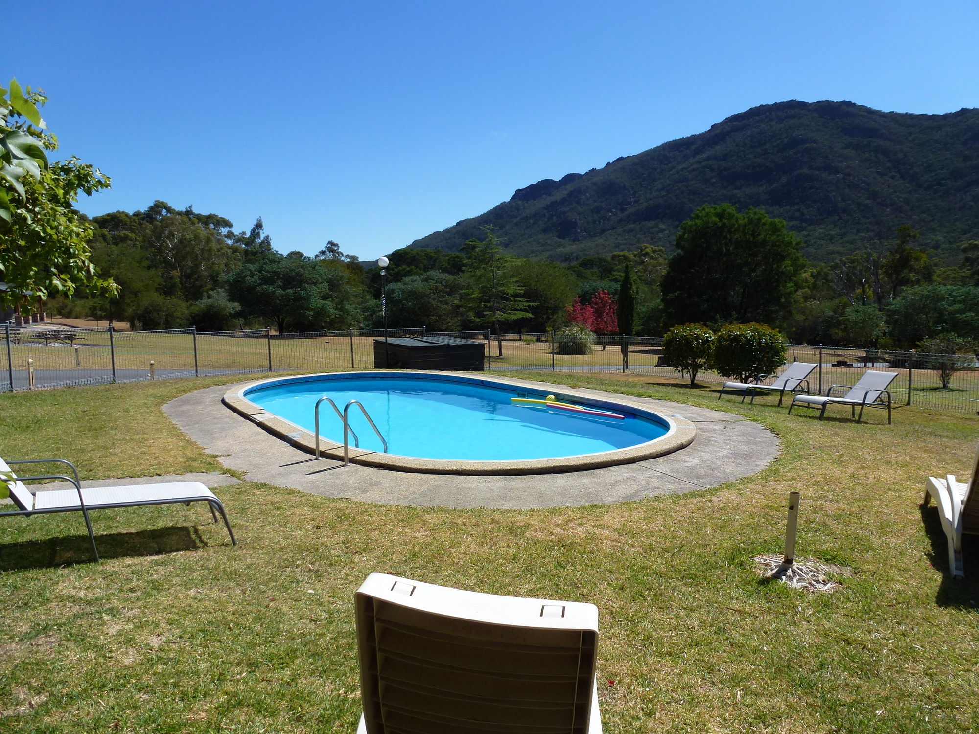 Фото The Grampians Motel & The Views Restaurant