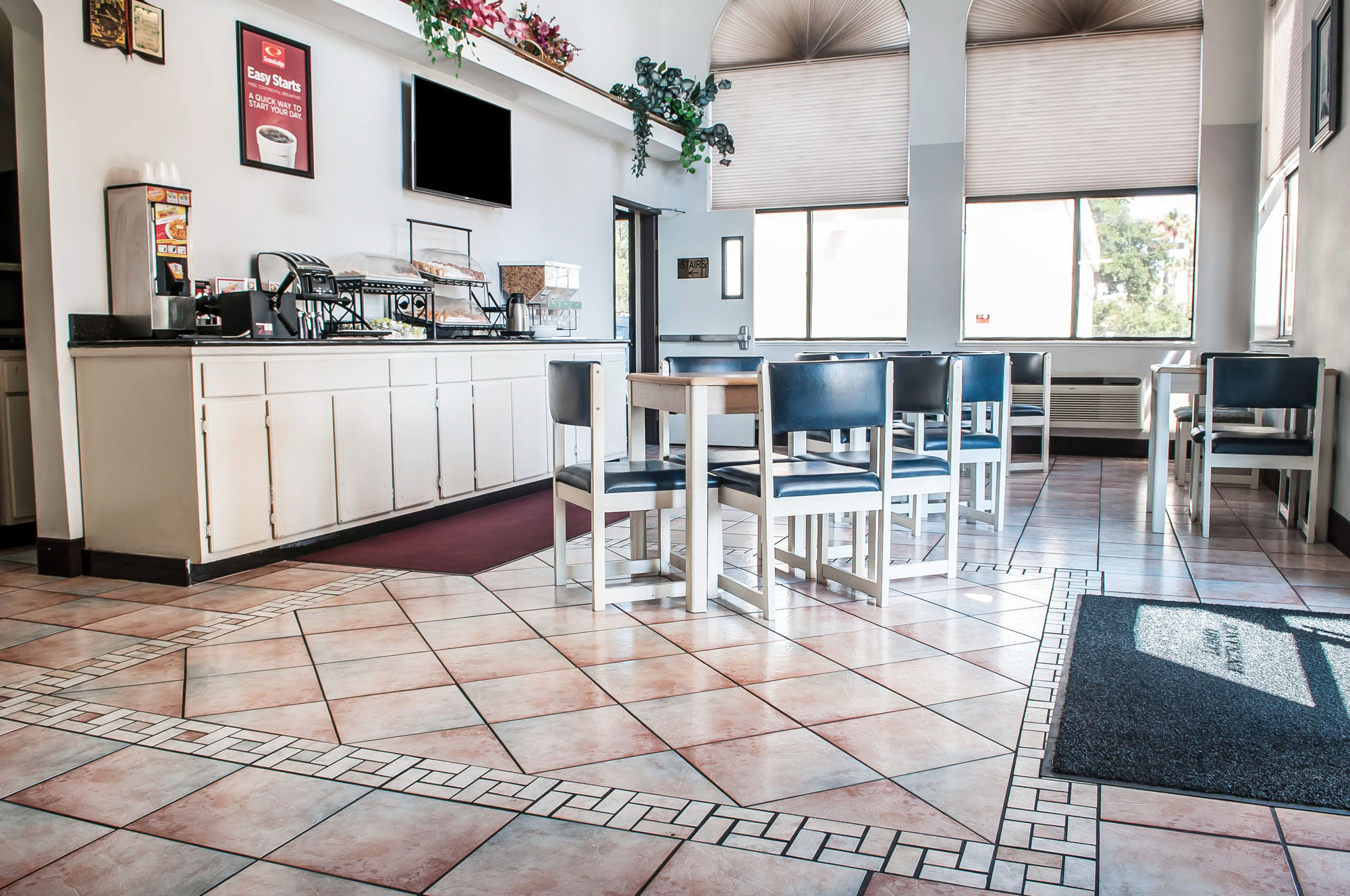 Фото Econo Lodge Las Cruces University Area